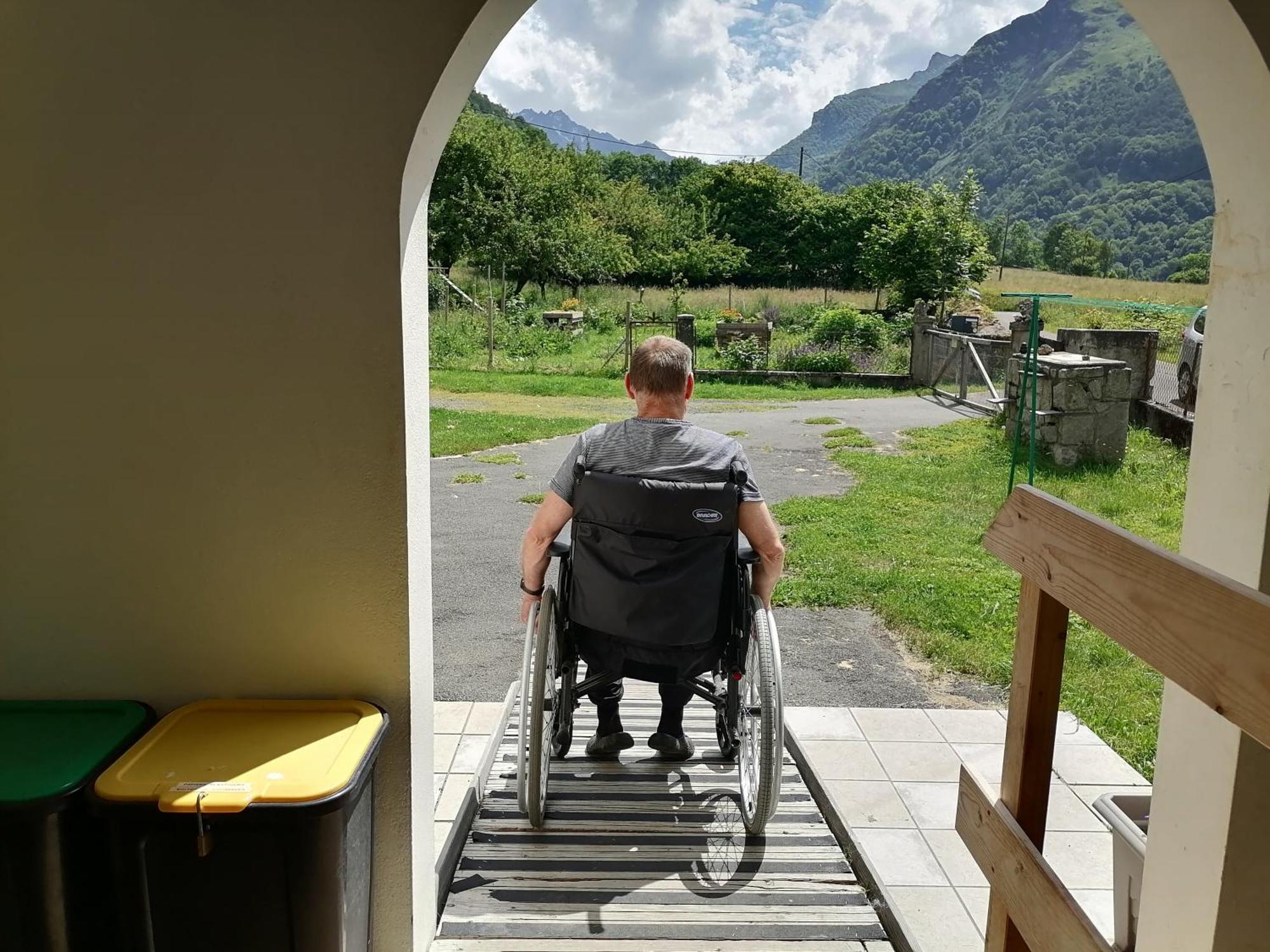 Aux D'Estaing Croises, Gite De Montagne Accessible A Tous المظهر الخارجي الصورة